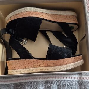 Black Platform Sandals